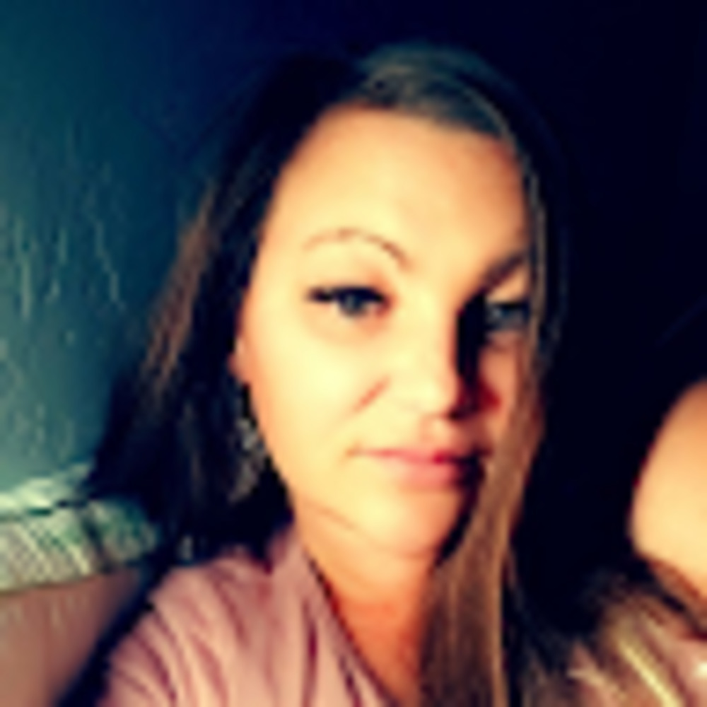 Meet your Posher, Rayna